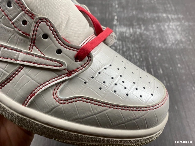 Scott OG Low Air Jordan 1 Travis DM7866-601 x 0810